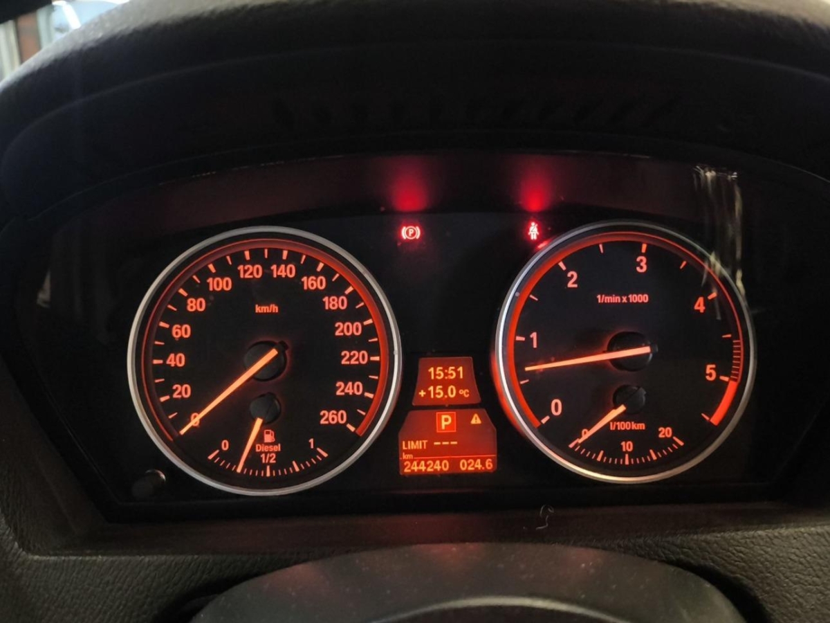 T7