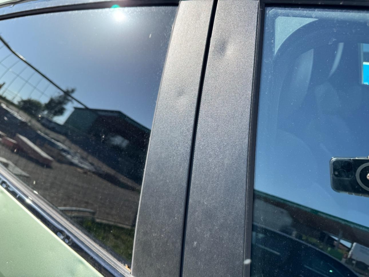 T18
