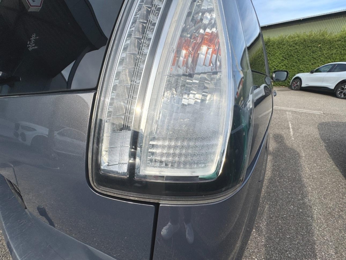 T18