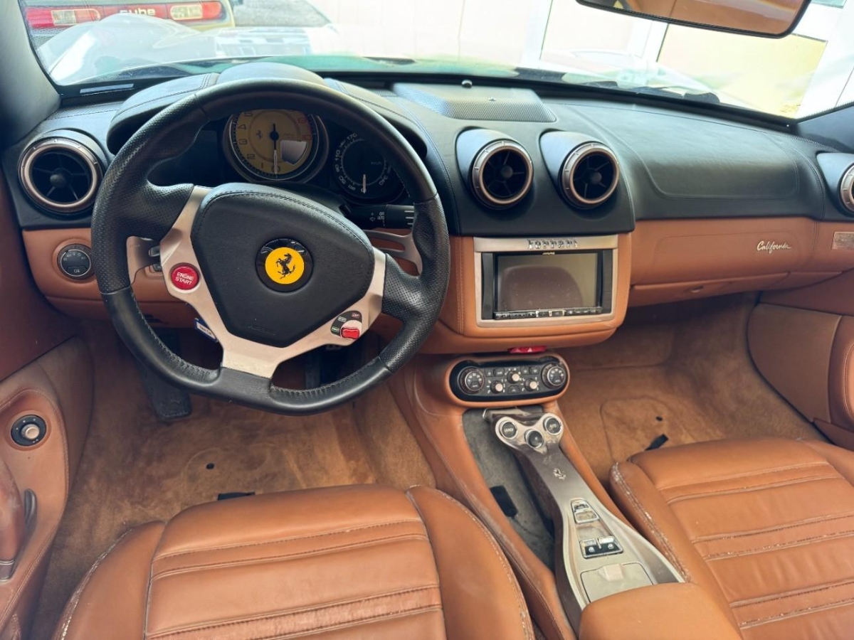 T9