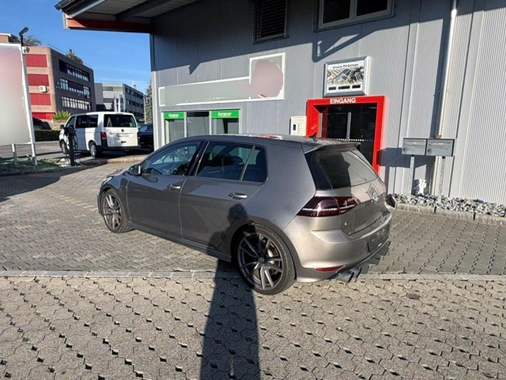T1