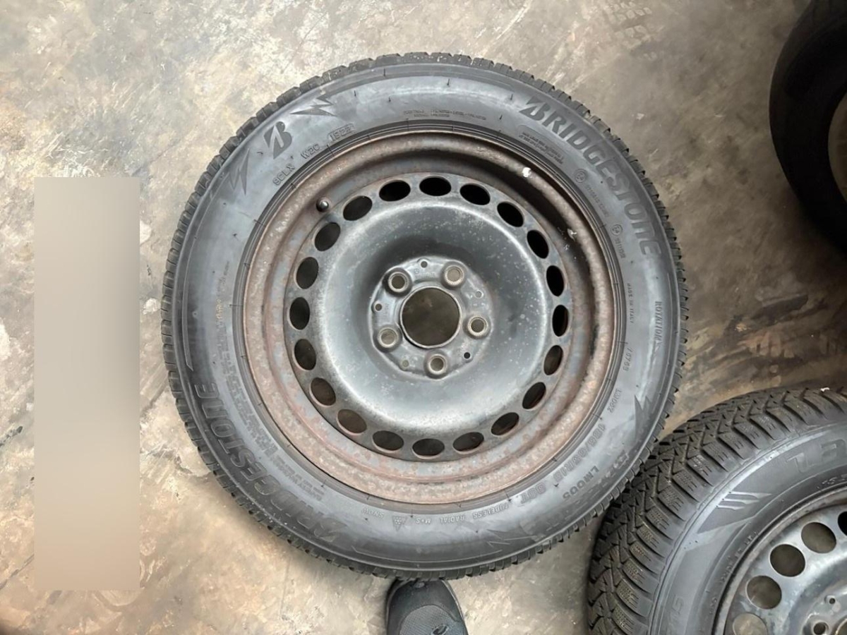 T18