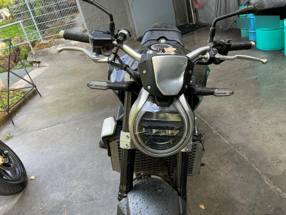 T9