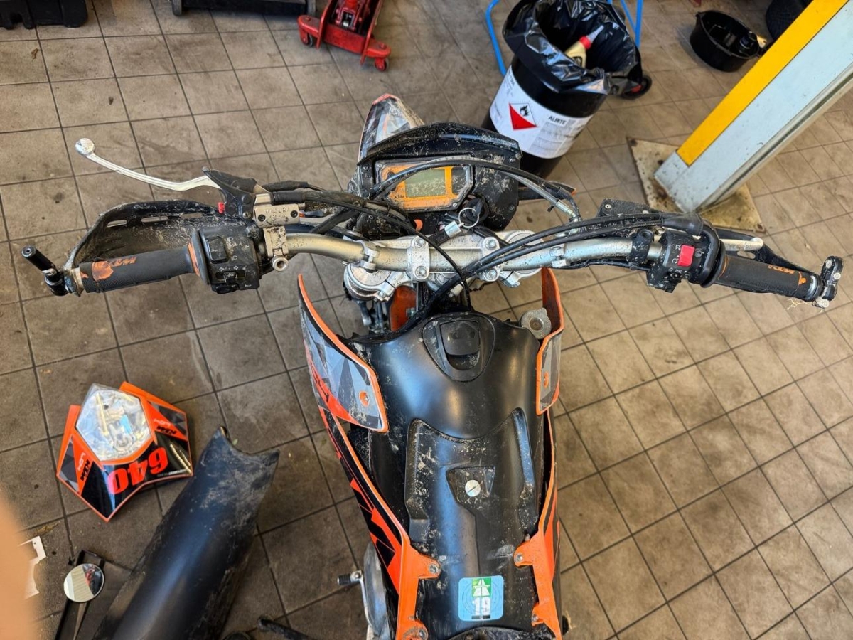T8