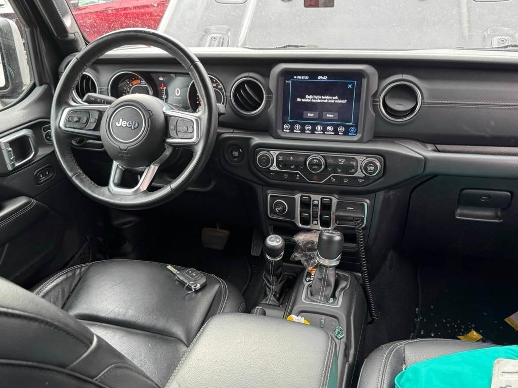 T8