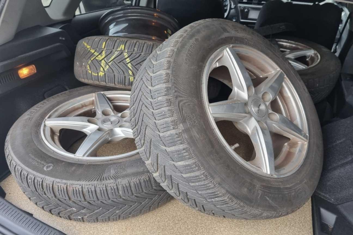 T12