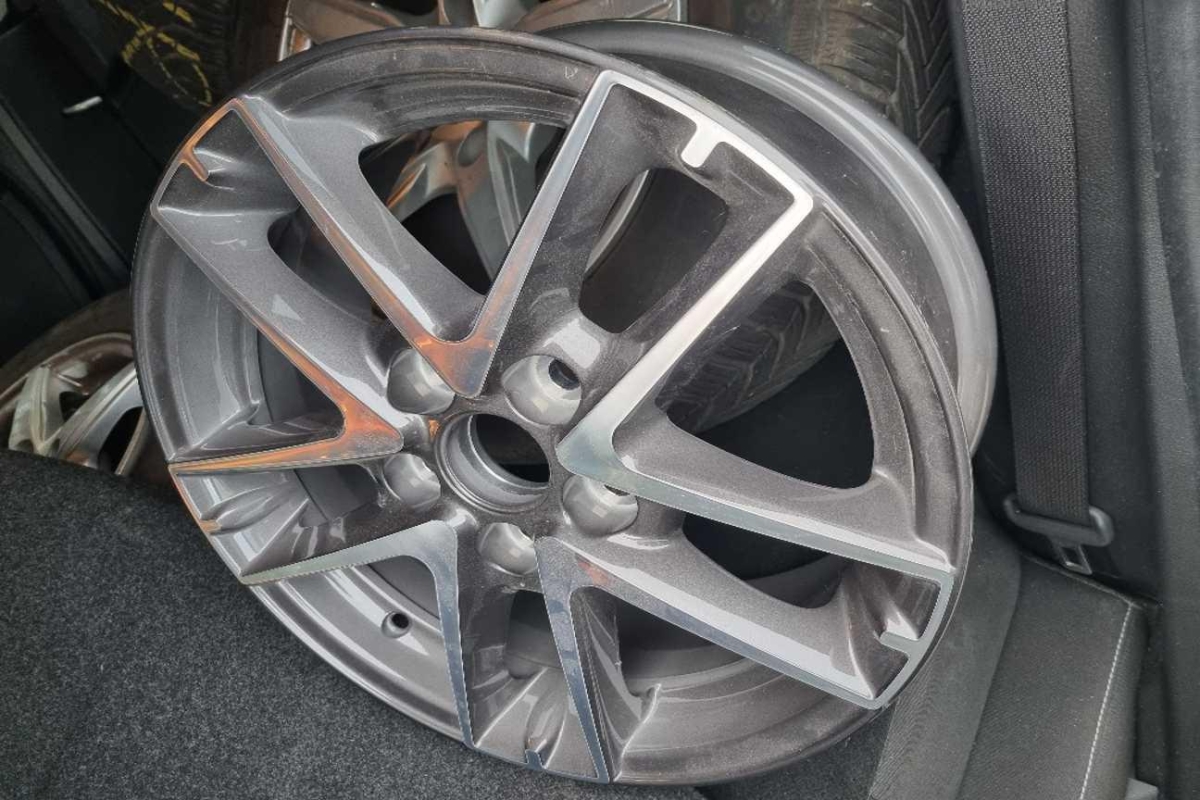 T13