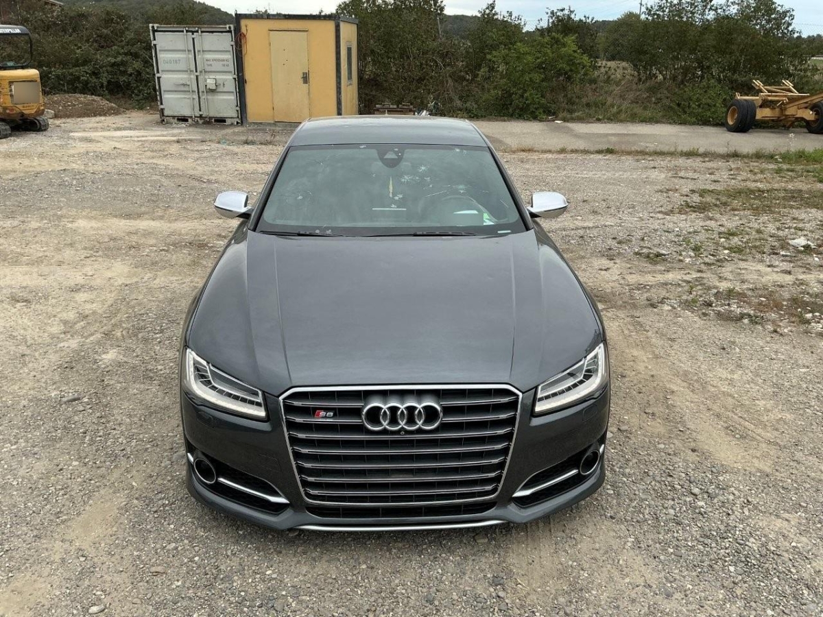 T8