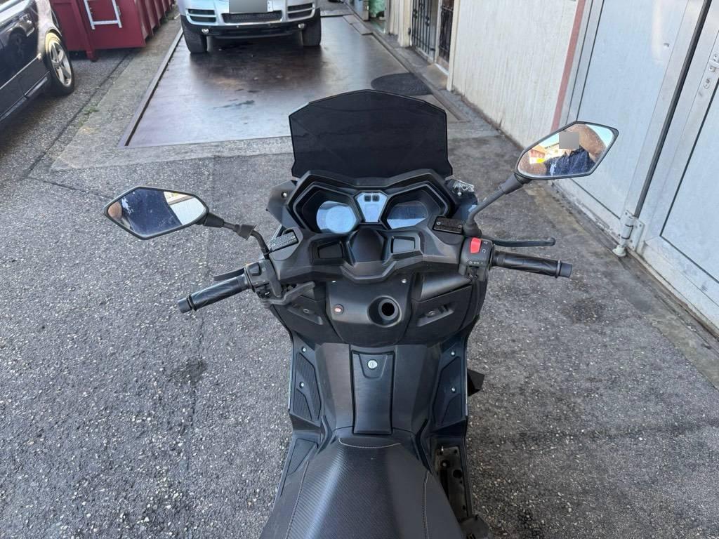 T10