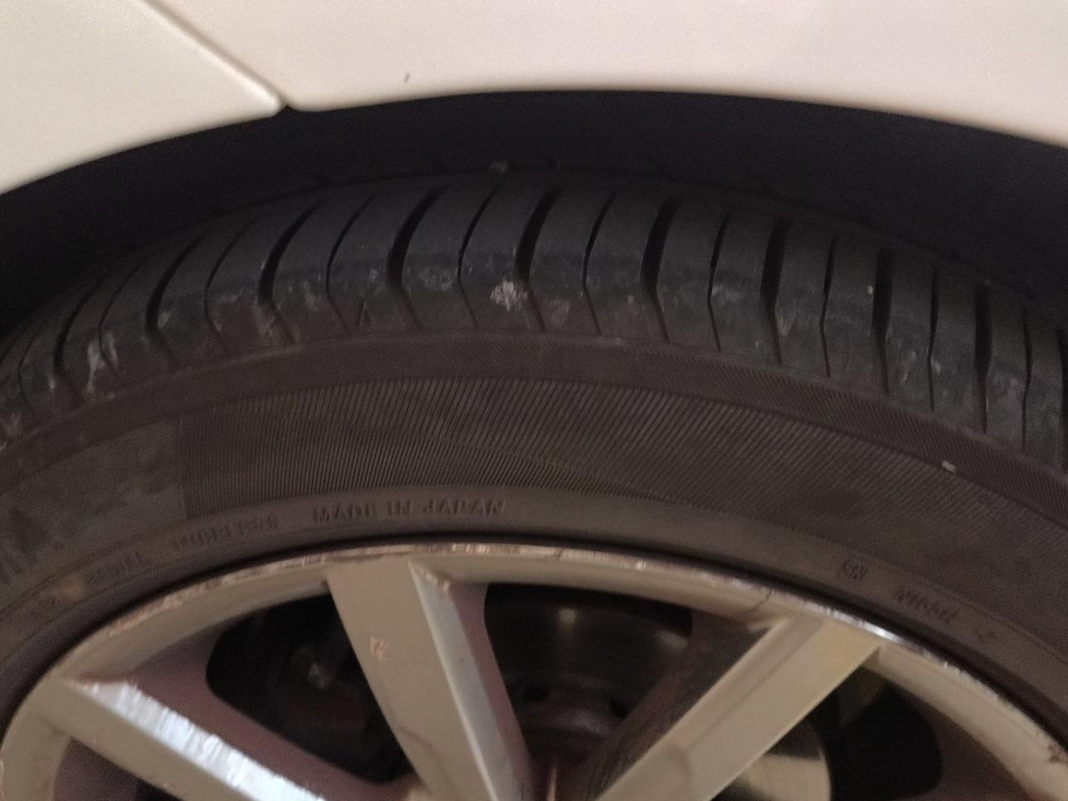T12