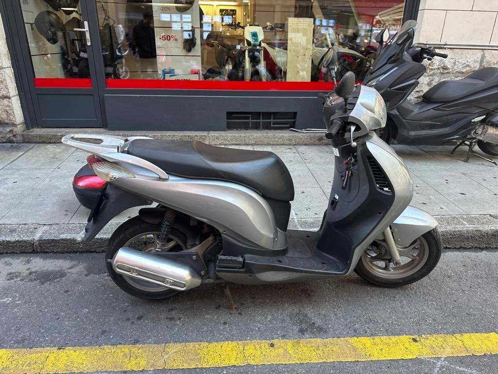 T7