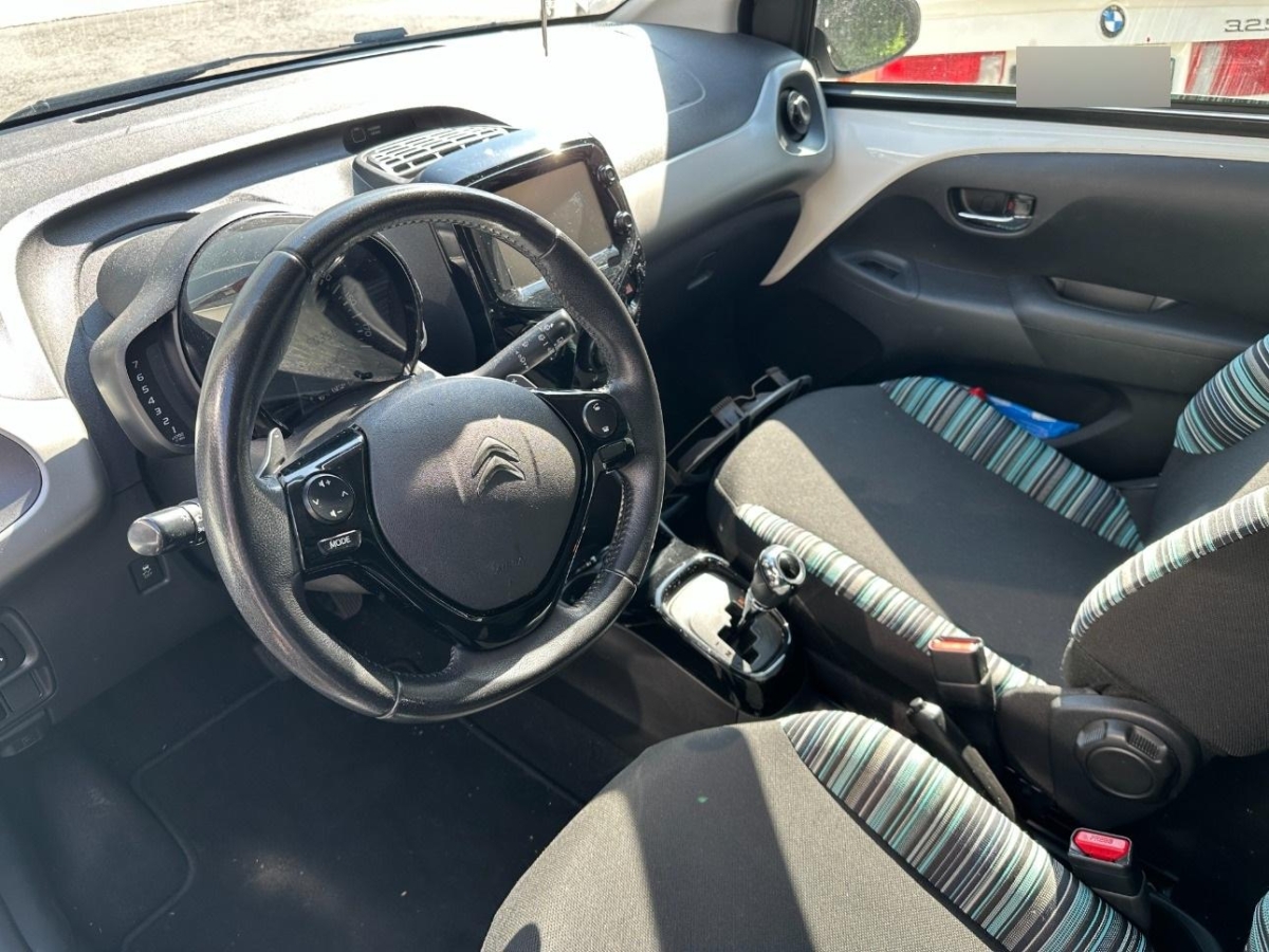 T9