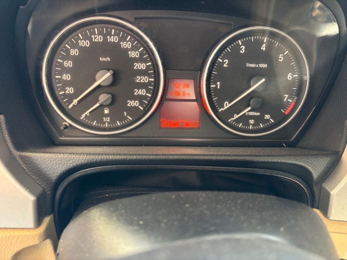 T8