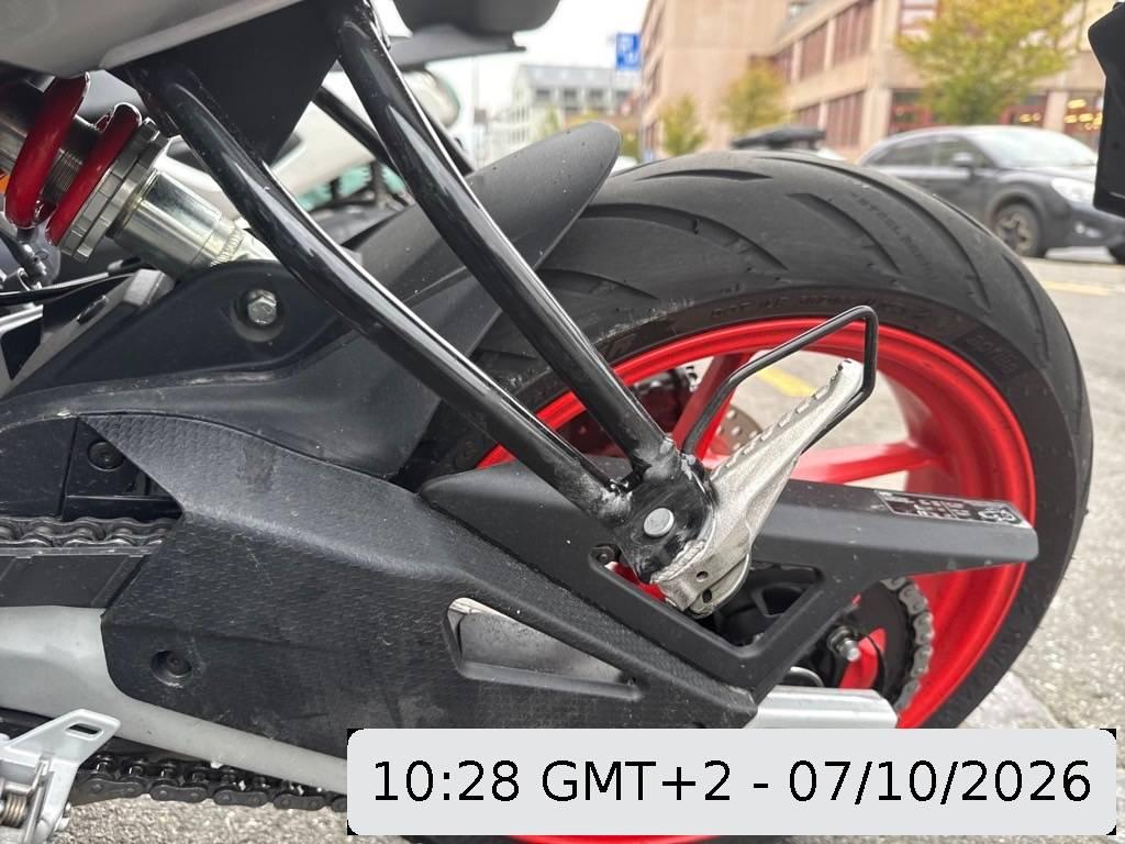 T18