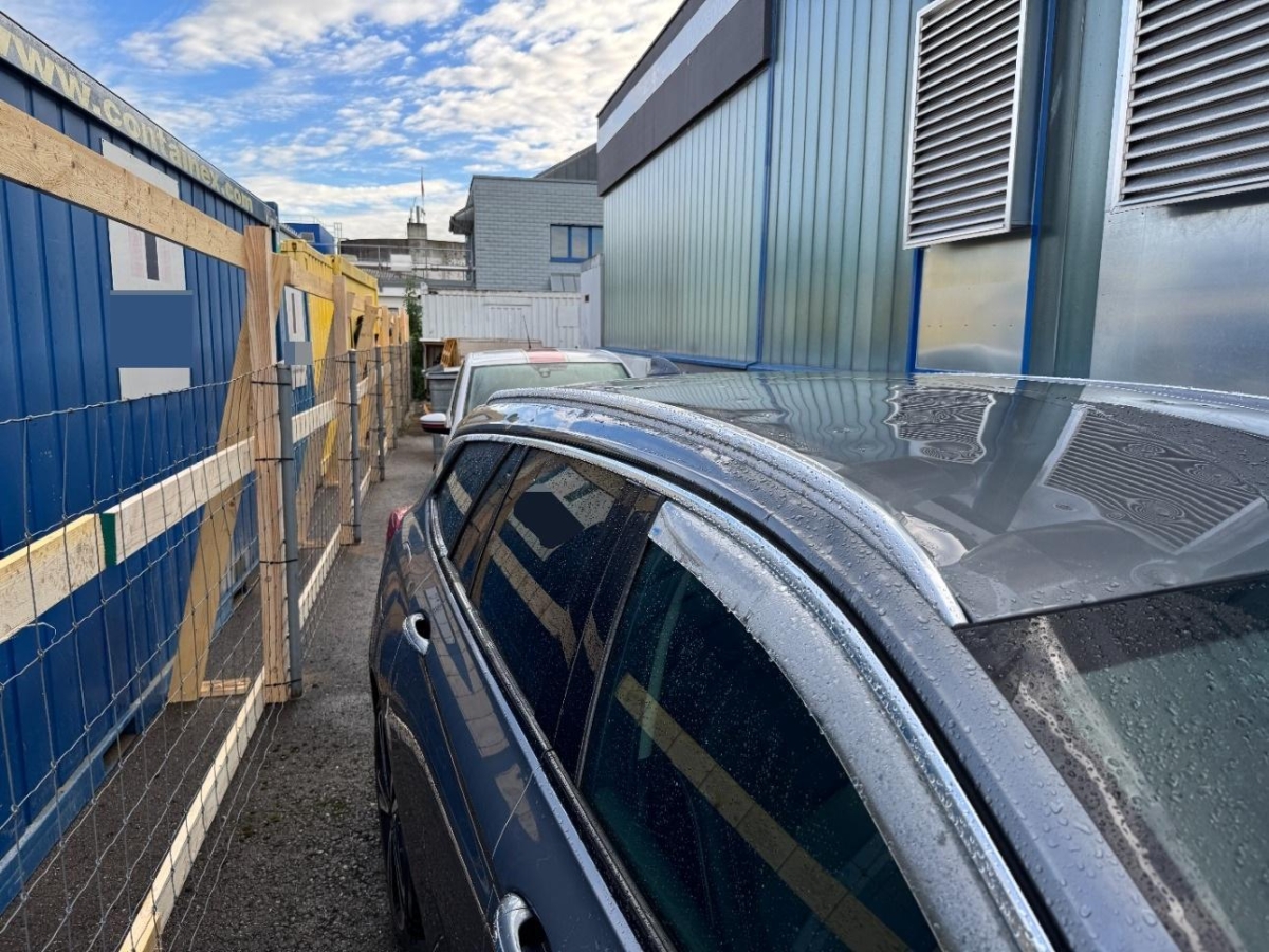 T18