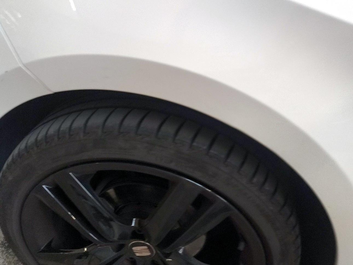 T12