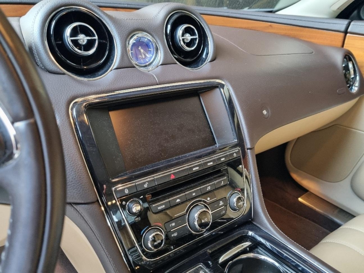 T8
