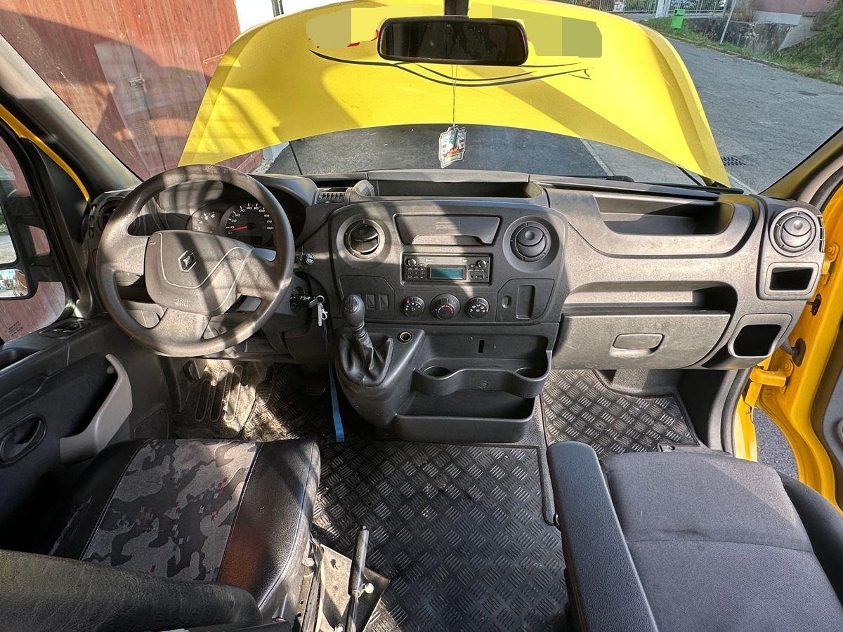 T7