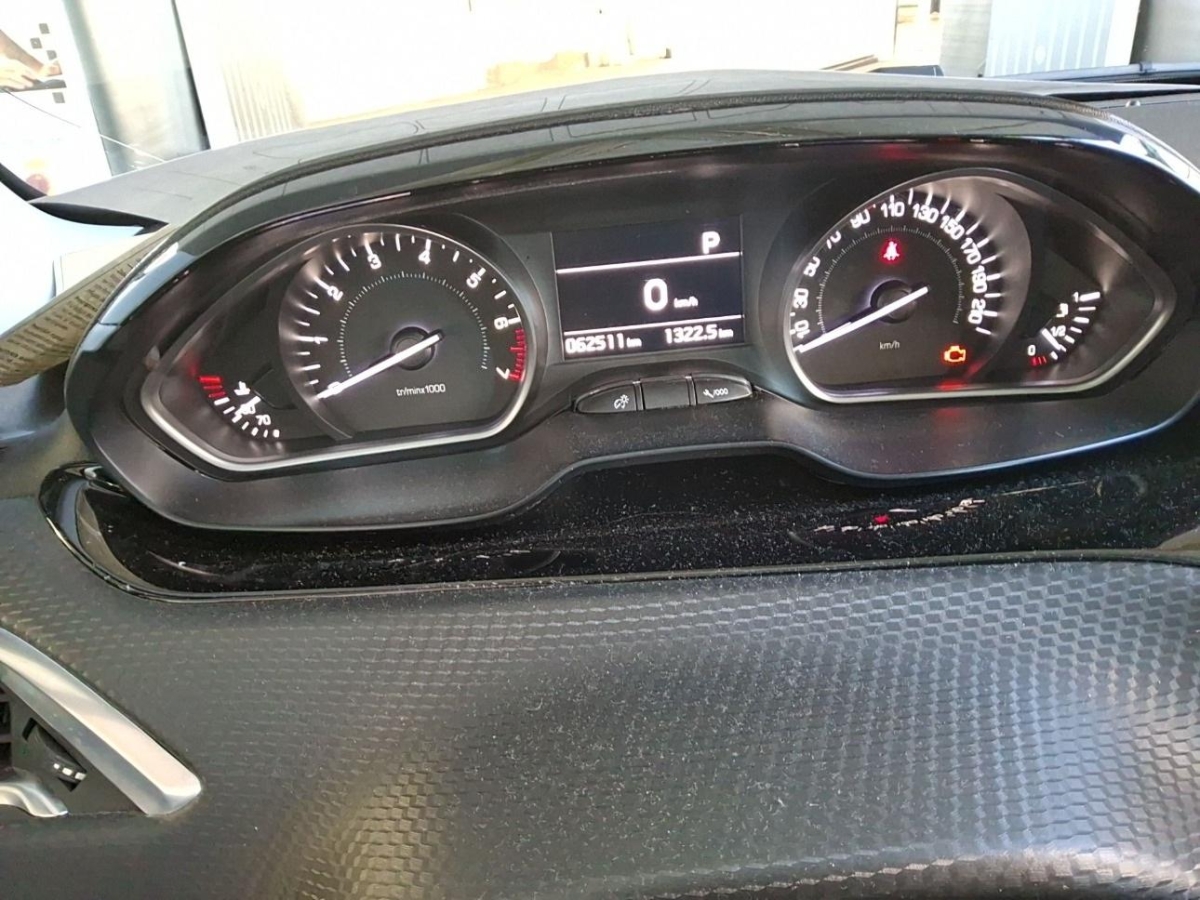 T9
