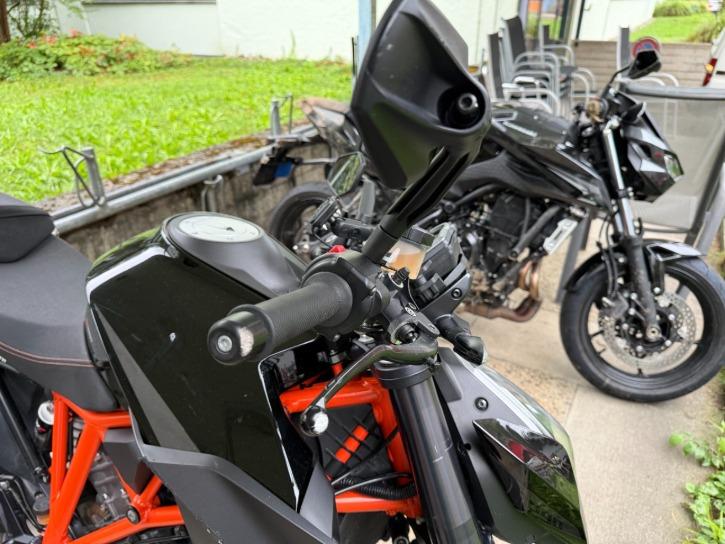 T16