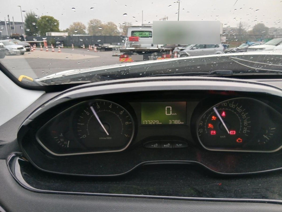 T9