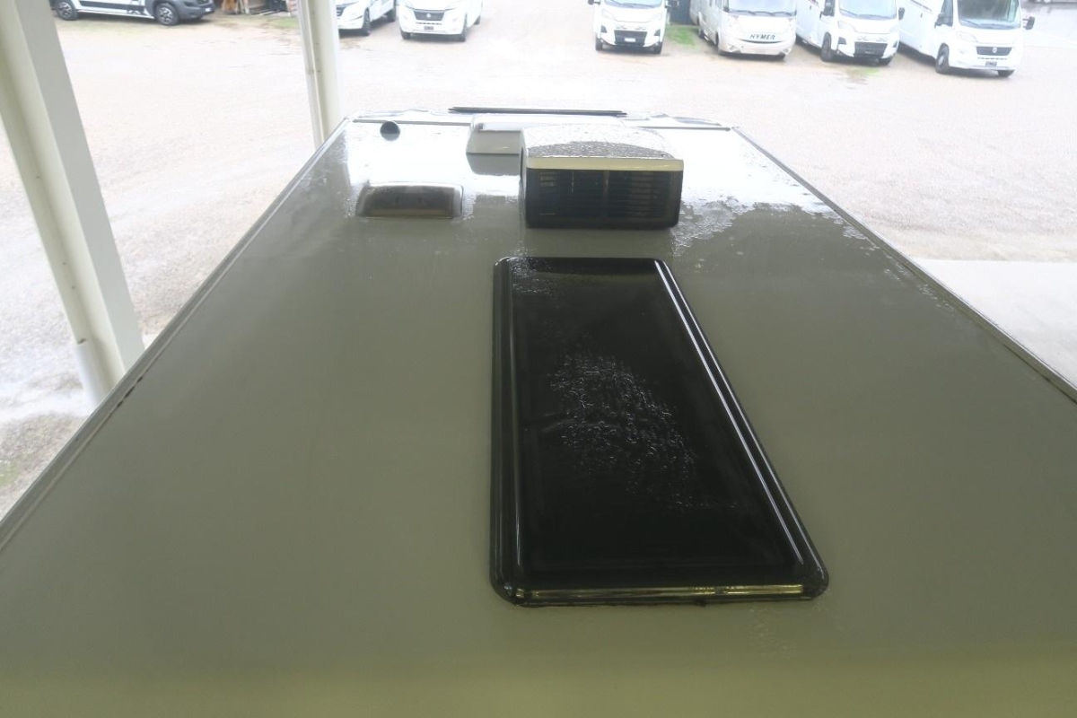 T18