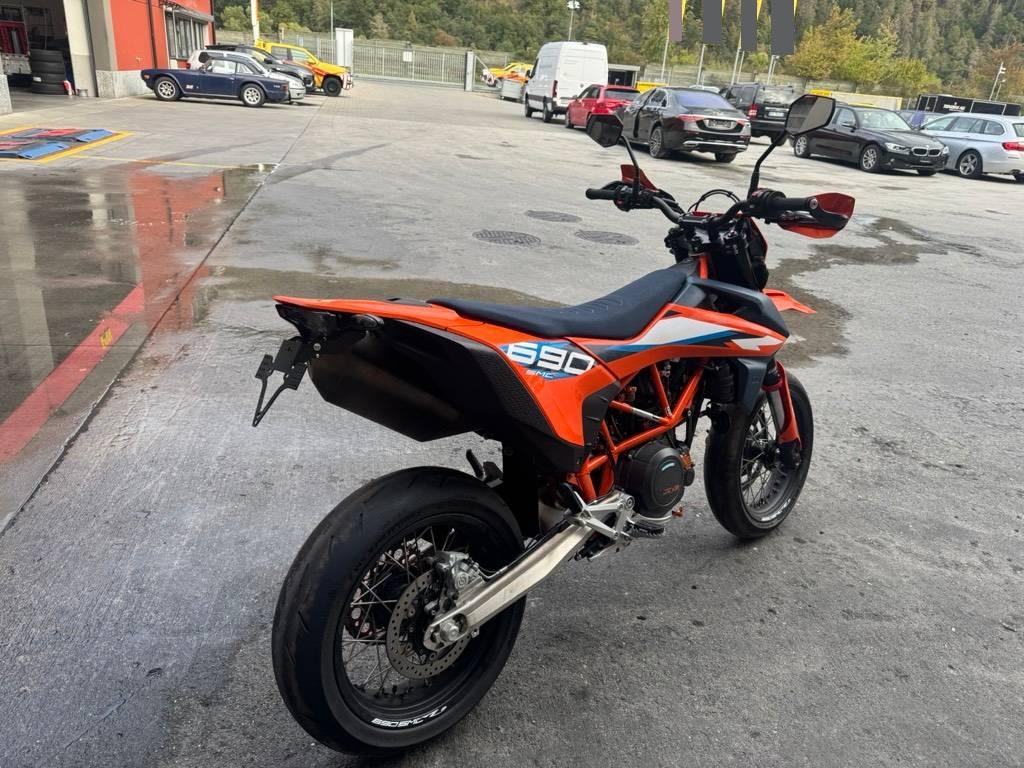 T4