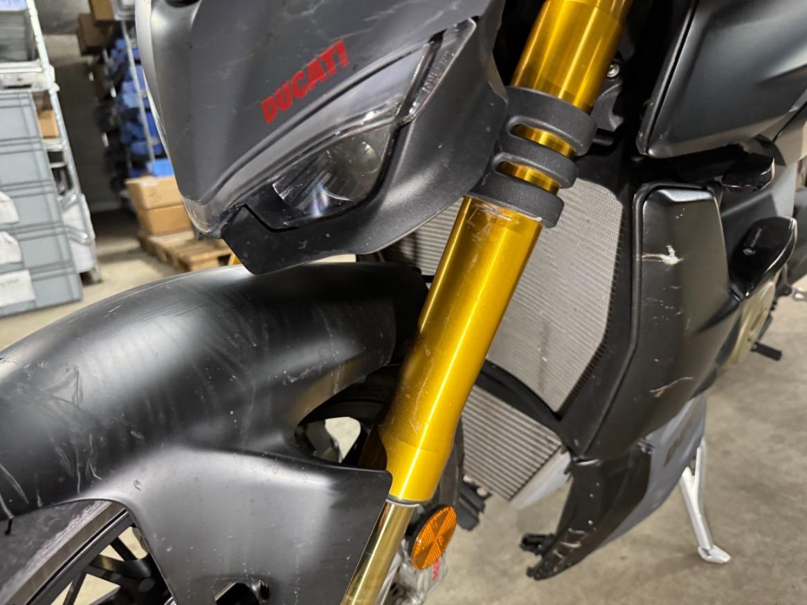 T11