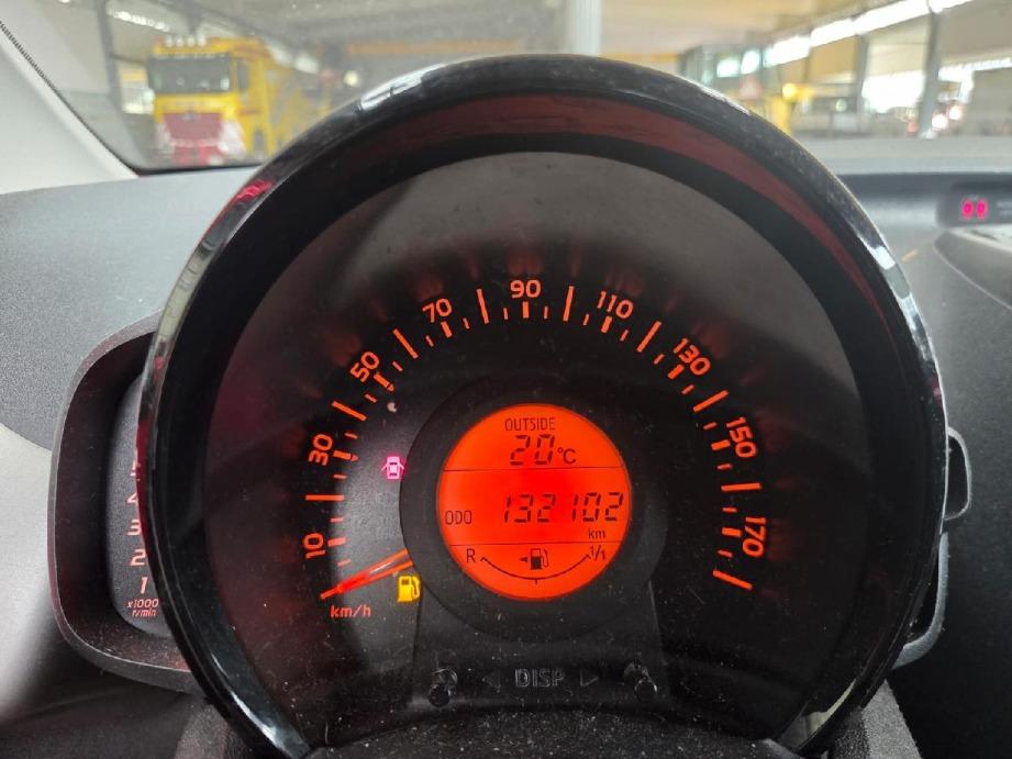 T10